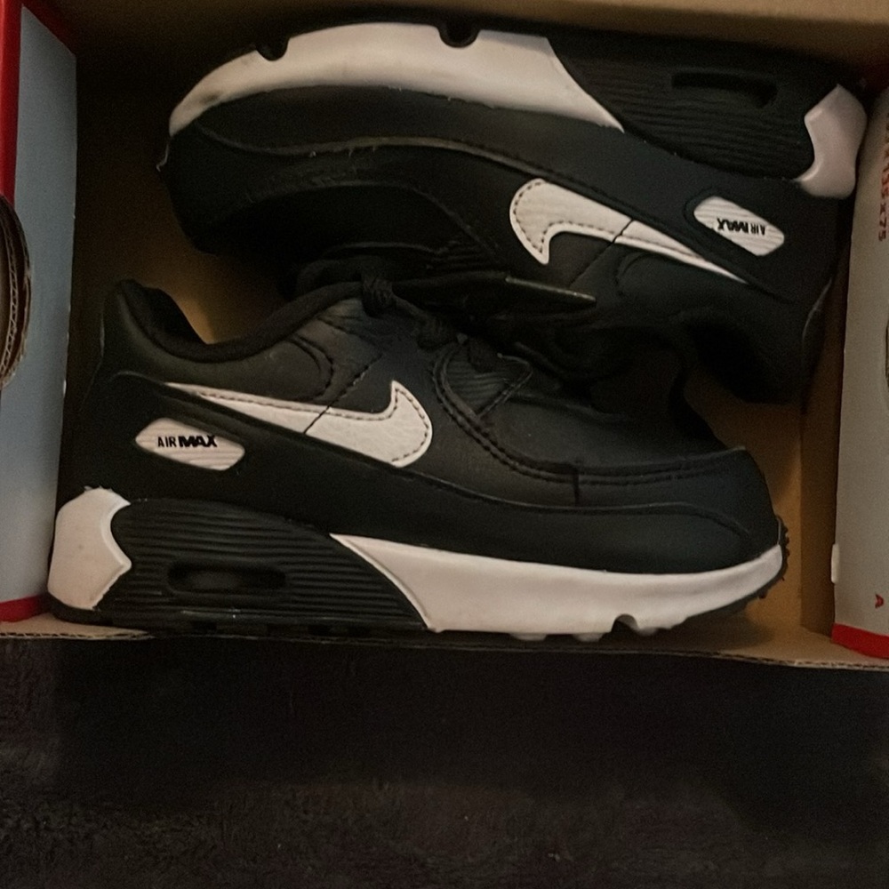 toddler 8c Nike air max
